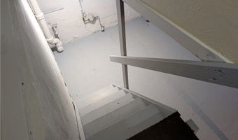 430 Alexander St, Akron, OH 44306