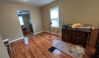131 Lansworth Dr, Austinville, VA 24312
