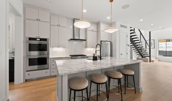 2856 Kobuk Dr A, Columbus, OH 43228