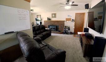 3145 Sunnyside Rd, Ammon, ID 83406