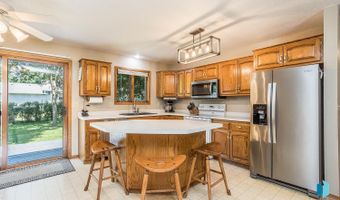 116 W Chicory Dr, Brandon, SD 57005