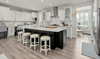 8125 BOCK FARM Pl, Alexandria, VA 22306