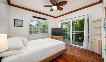 1436 Aalapapa Dr, Kailua, HI 96734