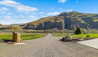 11056 Snake River Rd, Asotin, WA 99402