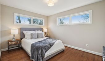 2924 S GRANT St, Arlington, VA 22202