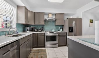 1640 JUNO Trl 102A, Astor, FL 32102