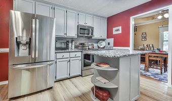 10 Southwood Dr NW, Adairsville, GA 30103