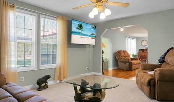 274 Rae Ln, Bonneau, SC 29431