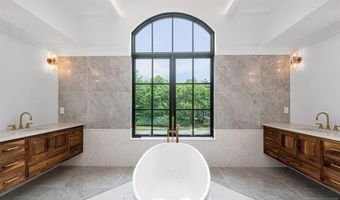 19 Rio Vista Dr, Alpine, NJ 07620