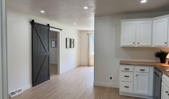 156 S Miller Ave, Albany, IN 47320