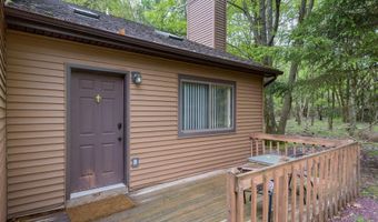 235 Fern Ridge Rd, Blakeslee, PA 18610