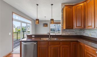 15576 Early Bird Cir 1504, Apple Valley, MN 55124