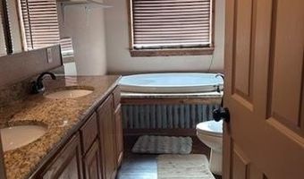 8105 N 428 Rd, Adair, OK 74330