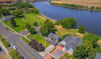 407 1st St, Asotin, WA 99402