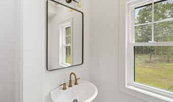 286 South Rd, Brentwood, NH 03833