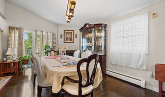 10 Linden Ct 10, Bloomfield, CT 06002