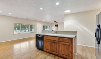 2215 MARGARET Dr, Bosque Farms, NM 87068
