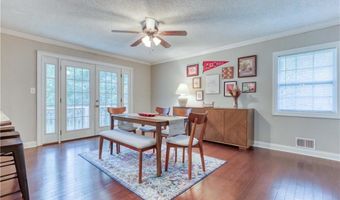 284 Rhodes Dr, Athens, GA 30606