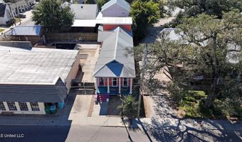 206 Main St, Bay St. Louis, MS 39520
