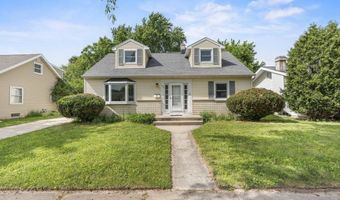 1136 W ROBERTS Ave, Appleton, WI 54914