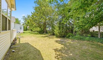 23 Jumping Brook Ln, Barnegat, NJ 08005