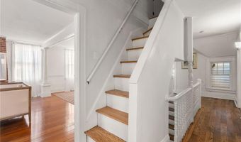 34 Bull St, Newport, RI 02840