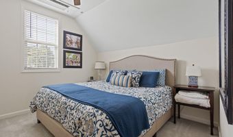 330 War Emblem Dr, Boiling Springs, SC 29316