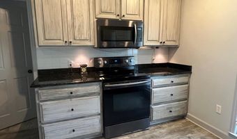 808 BEECHWOOD Dr, Albany, GA 31721