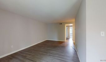 5 Southcreek Ct C, Amherst, NY 14051