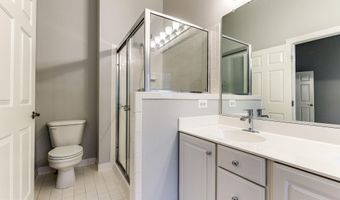 953 HARRISON Cir, Alexandria, VA 22304