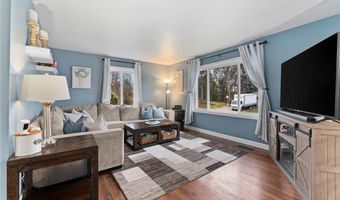 903 Roberts St, Altoona, WI 54720