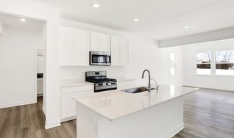 4390 Red Pine Dr, Bargersville, IN 46106