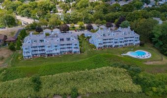 152 Crompton Ave 12, East Greenwich, RI 02818