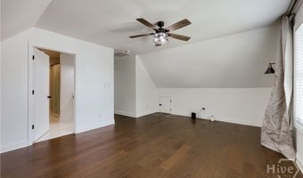 499 Little Oak St, Athens, GA 30601