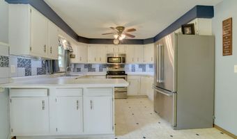 907 A Ave, Armstrong, IA 50514