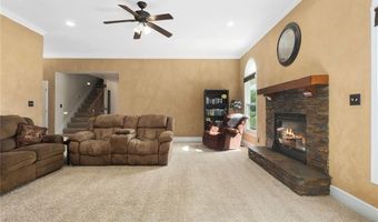 17699 157th Ter, Basehor, KS 66007