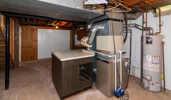 2859 Renfrew St, Ann Arbor, MI 48105