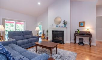 1 Hampton Rd 27, Coventry, RI 02816