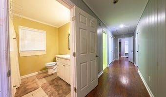 910 Pine St, Bainbridge, GA 39819