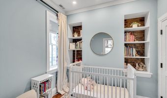 284 Bunker Hill St 4, Boston, MA 02129