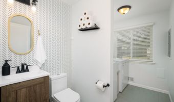 12 W Eden Ct, Ann Arbor, MI 48108