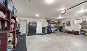 5709 Oak Crest Hill Rd SE, Riverside, IA 52327