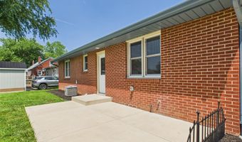 901 Fremont Dr, Anderson, IN 46012
