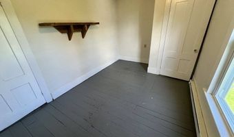 986 S East St #A, Amherst, MA 01002