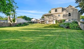 37 Hillcrest Ave, Beverly, MA 01915