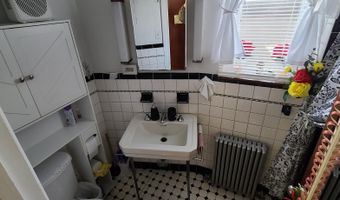 1849 PERKIOMEN Ave, Reading, PA 19606