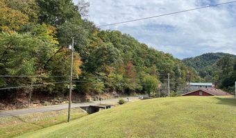 447 Big Elk Rd, Beauty, KY 41203