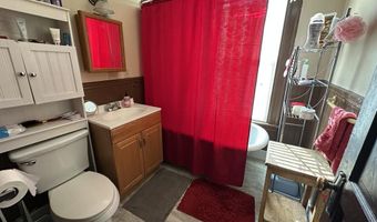 16 Walter St, Bangor, ME 04401