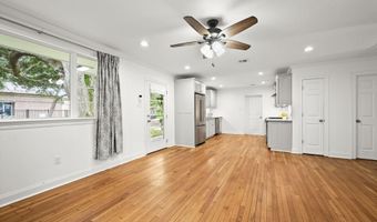 3335 Kleinert Ave, Baton Rouge, LA 70808