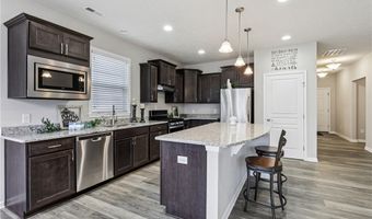 523 Arbor Ln, Copley, OH 44321